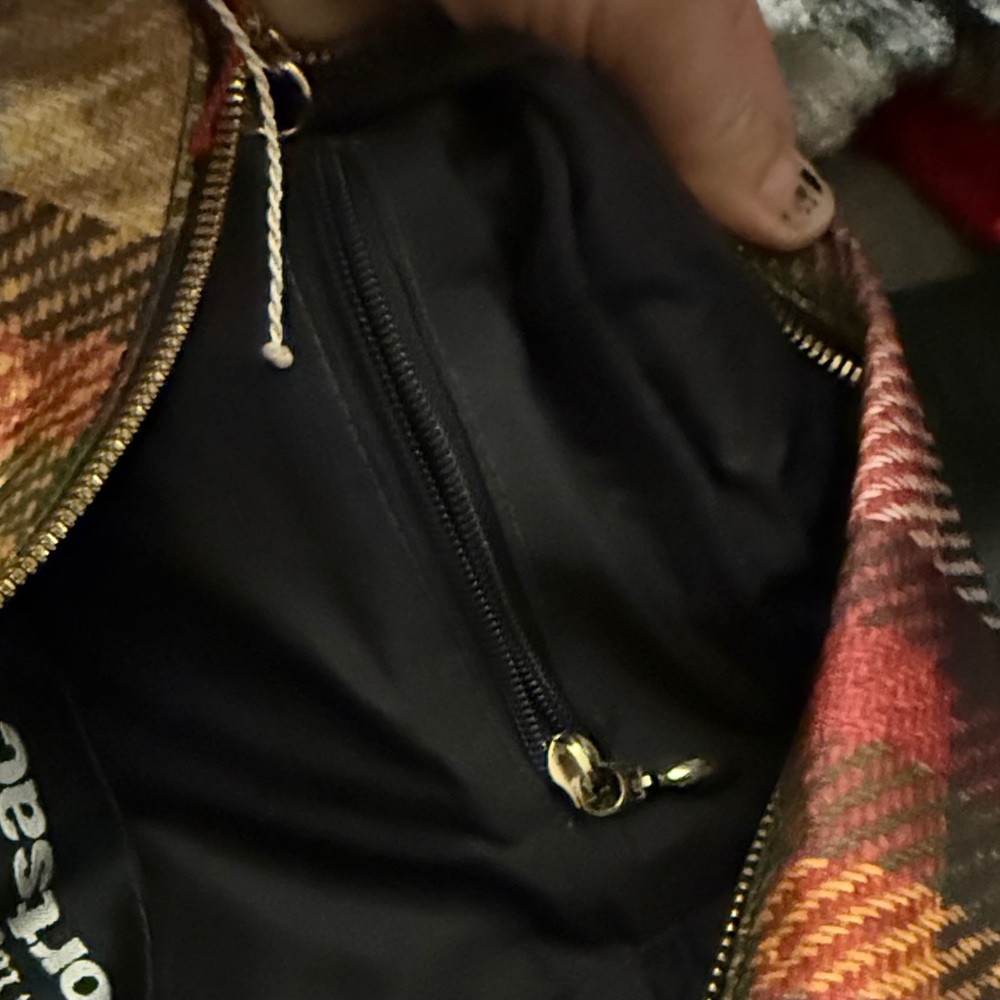 LeSportsac L.A.M.B Barrell Purse - Picture 6 of 14